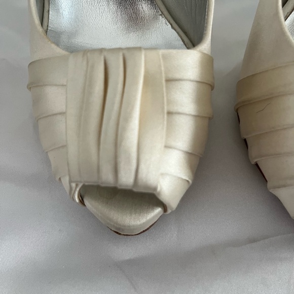 Satin cream coloured Pumps - Ron White - size 8 - Picture 5 of 7
